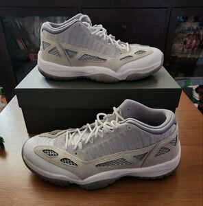 Jordan 11 Retro IE - White And Grey